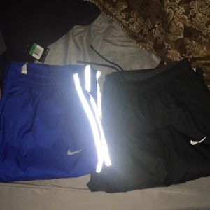 Nike women’s Windbreaker pants